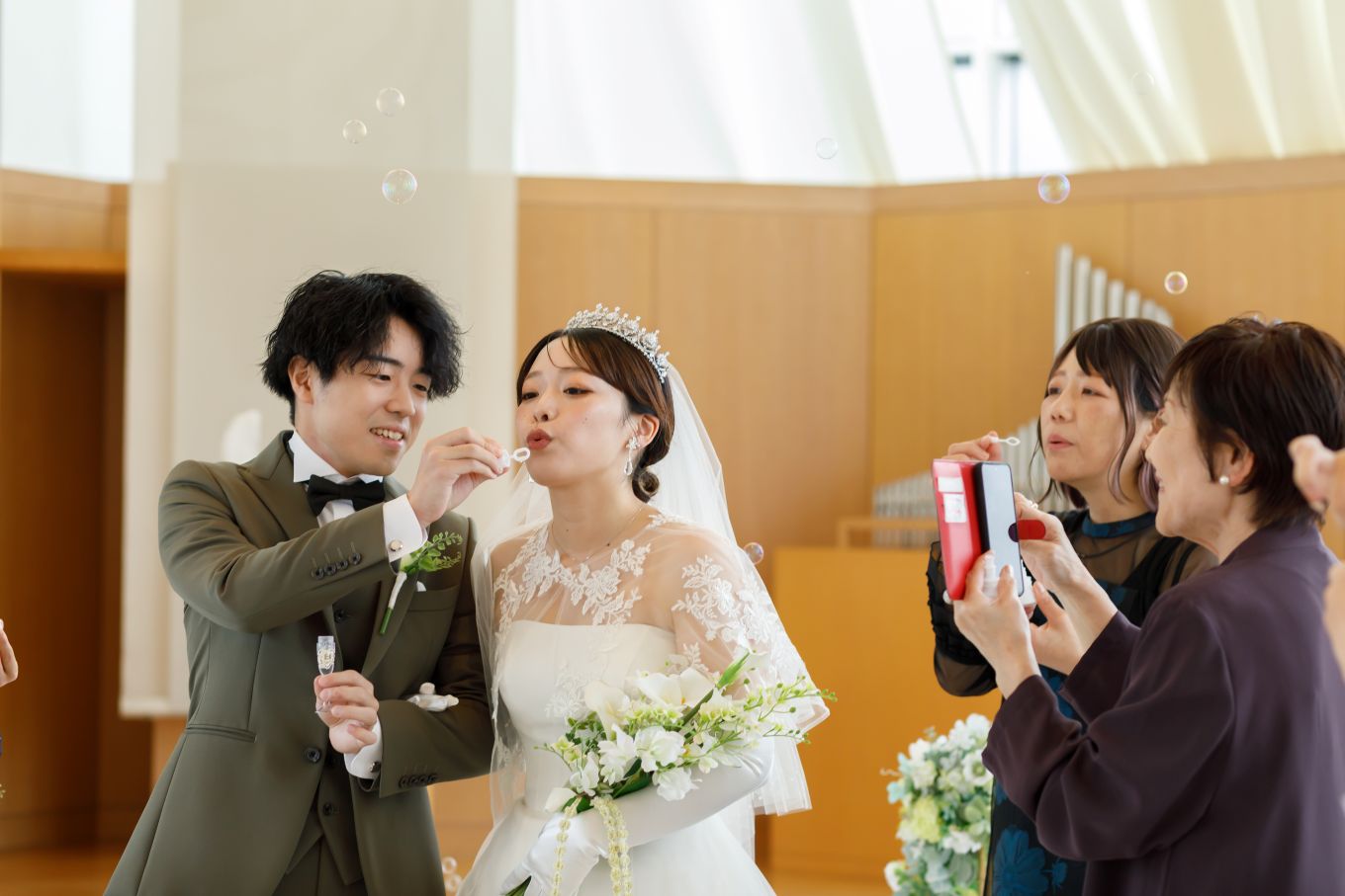 ご家族に見守られて温かい雰囲気のご結婚式♡